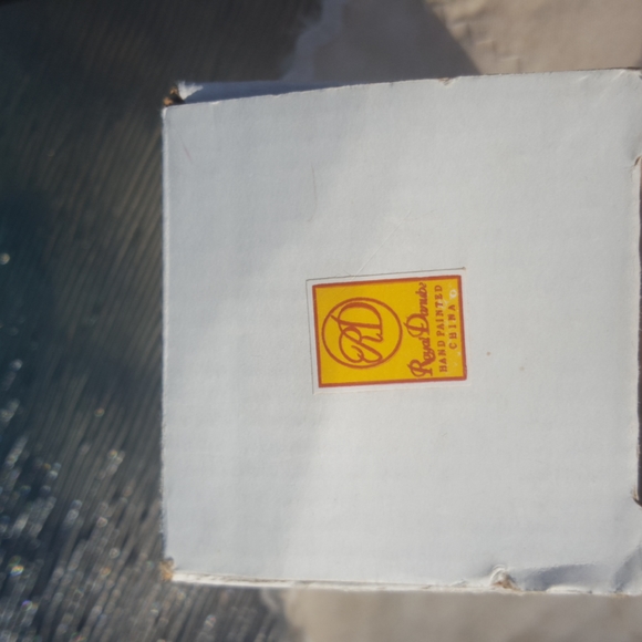 ROYAL DANUBC BUTTERFLY Trinket box - Picture 3 of 4